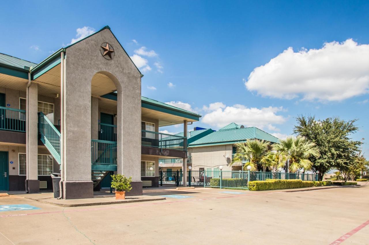 Americas Best Value Inn Fort Worth Zewnętrze zdjęcie