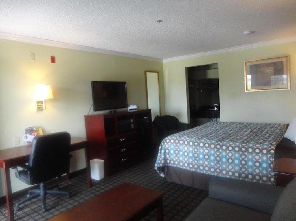 Americas Best Value Inn Fort Worth Zewnętrze zdjęcie